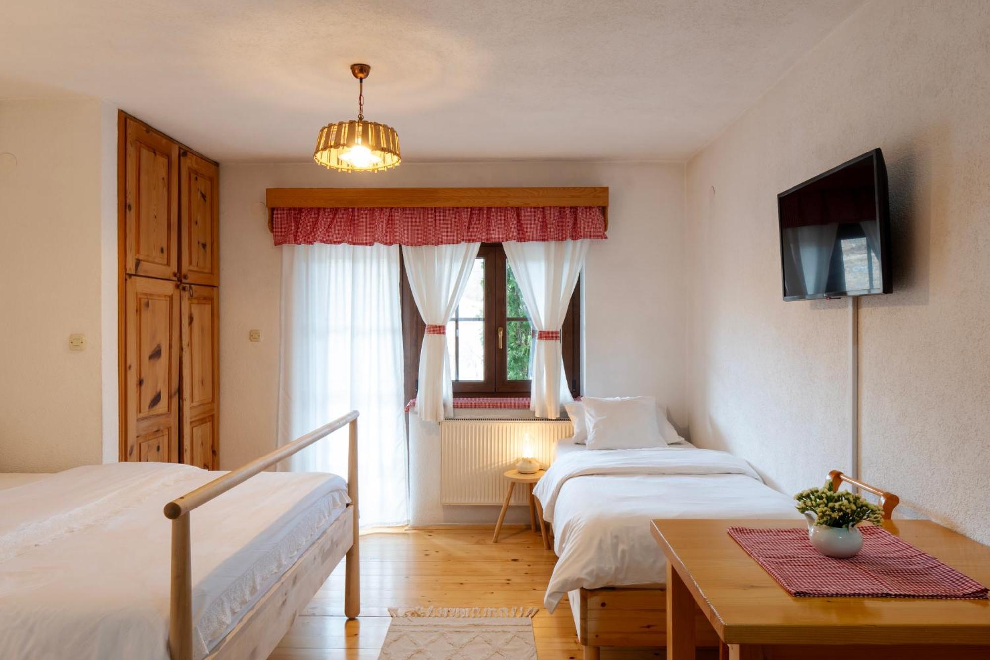 Guest Accommodation Butina Kuterevo Quarto foto